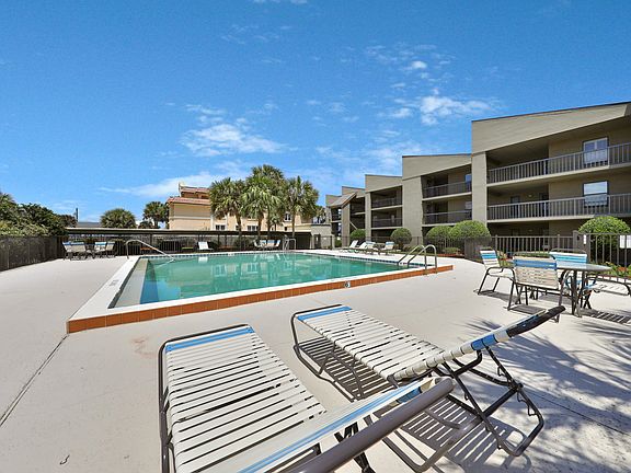 4th image of 2960 Coastal Hwy APT 4C