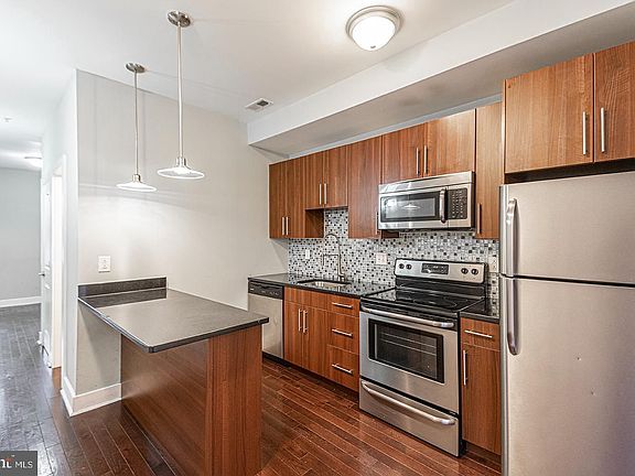 2nd image of 2012 W Girard Ave APT 5B
