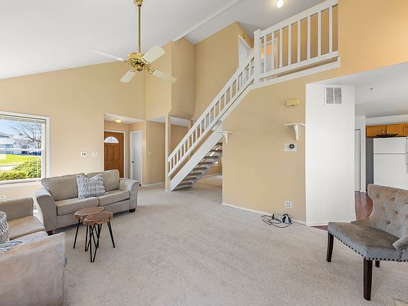 3rd image of 1137 Bradbury Cir