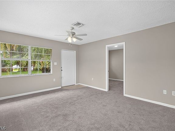 5th image of 825 Courtington Ln #2