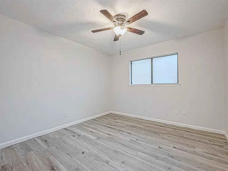 4907 Fox Hollow Blvd — Photo 8