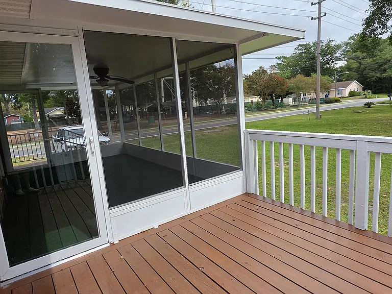 1011 Cedar Dr S #A — Photo 3