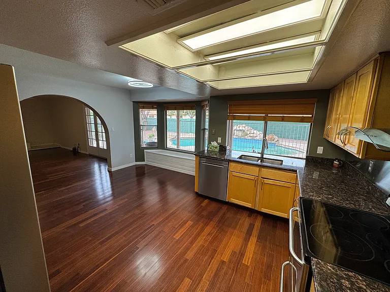 6228 W Cortez St — Photo 35