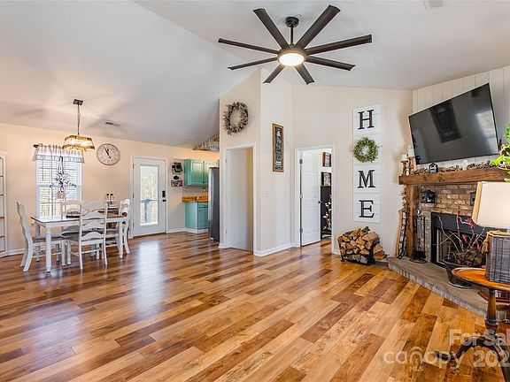3rd image of 172 Gilead Ln