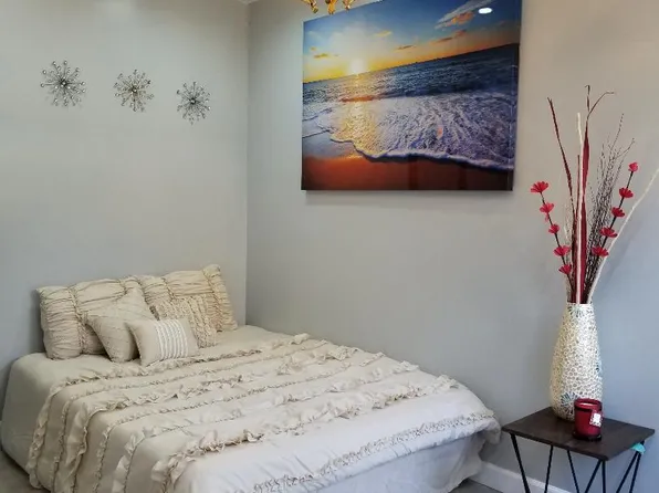 16551 Ross Ln, Huntington Beach, CA 92647