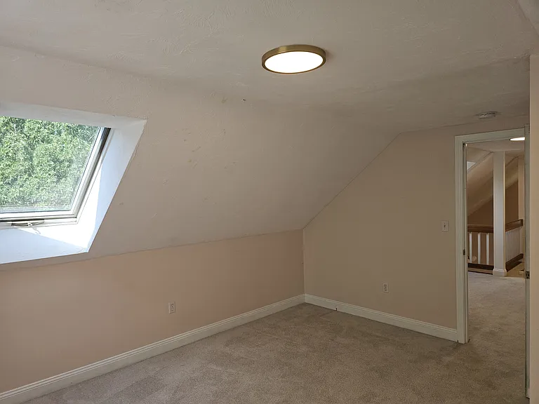 202 Falls Blvd — Photo 12
