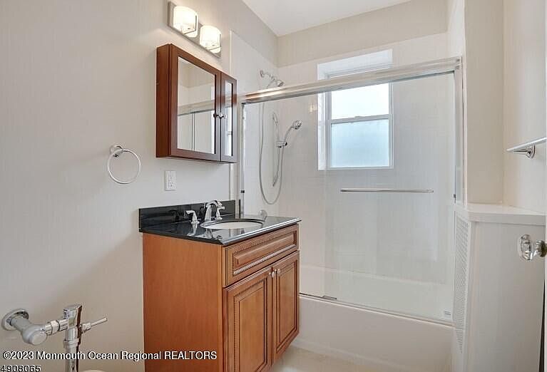 2nd image of 192 Claremont Ave APT 3