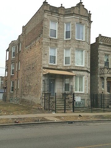 2nd image of 4235 W Jackson Blvd