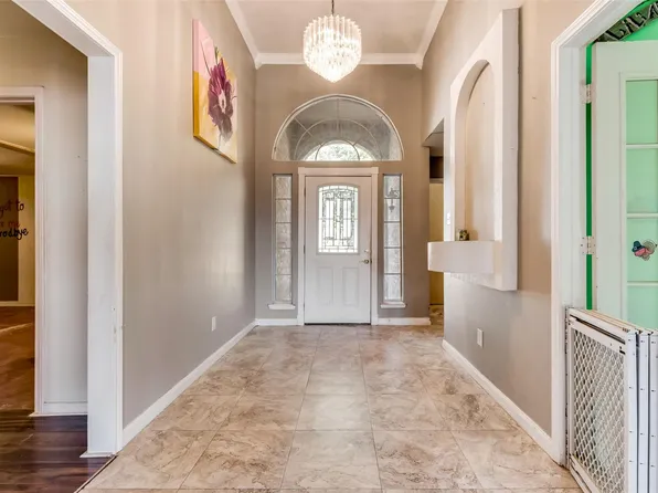 521 Brazos St, Forney, TX 75126