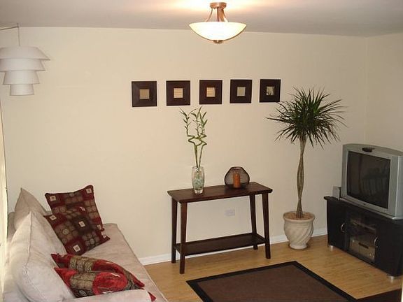 1st level den-attached 2 car garage
