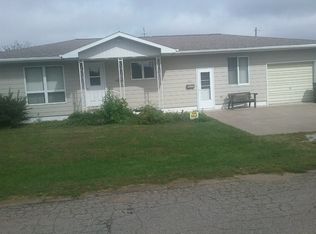 301 E 4th St, Lawrence, NE 68957