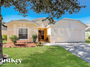 4036 Waltham Forest Dr, Tavares, FL 32778