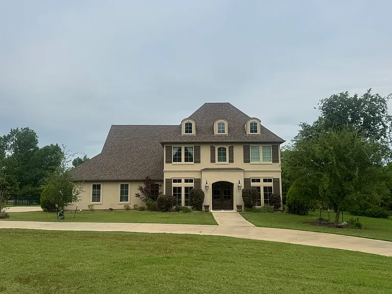 270 County Road 826