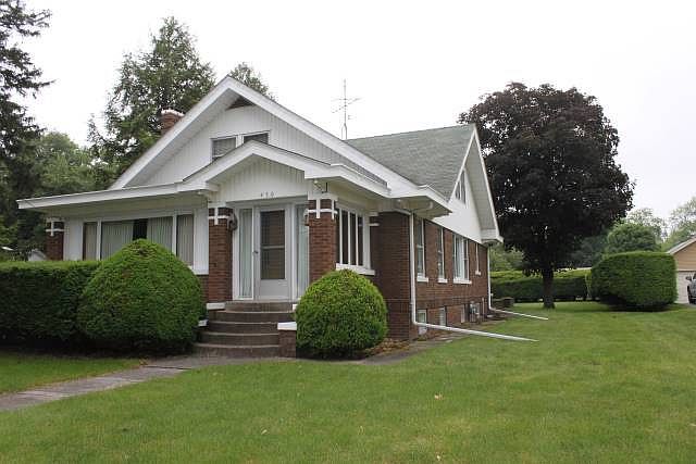 1st image of 430 S Main St