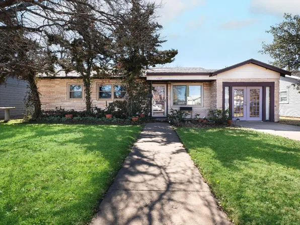 1327 61st St, Lubbock, TX 79412