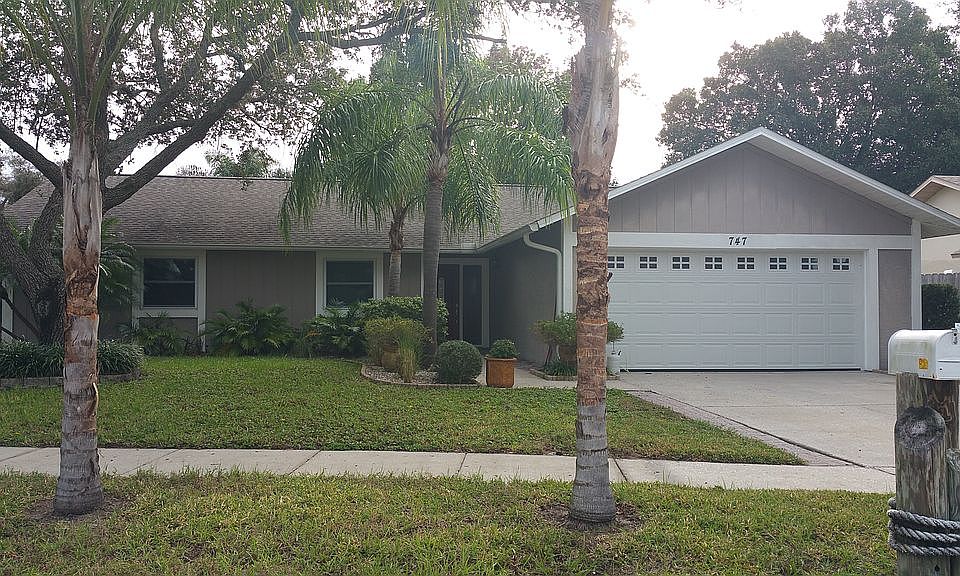 1st image of 747 Moorland Ln