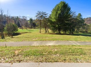 224 Bishop Rd, Blacksburg, VA 24060