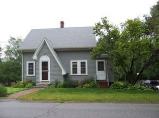 52 Island Pond Rd, Manchester, NH 03109