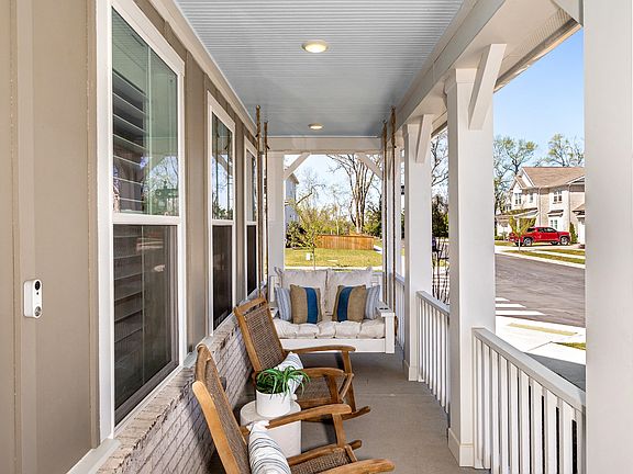 4th image of 2091 Braidwood Ln