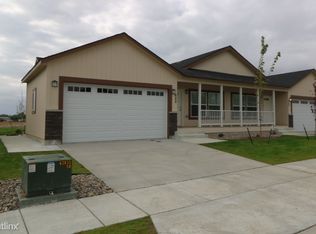 622 40th St E, Williston, ND 58801