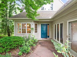 141 Covington Ln, Shelburne, VT 05482