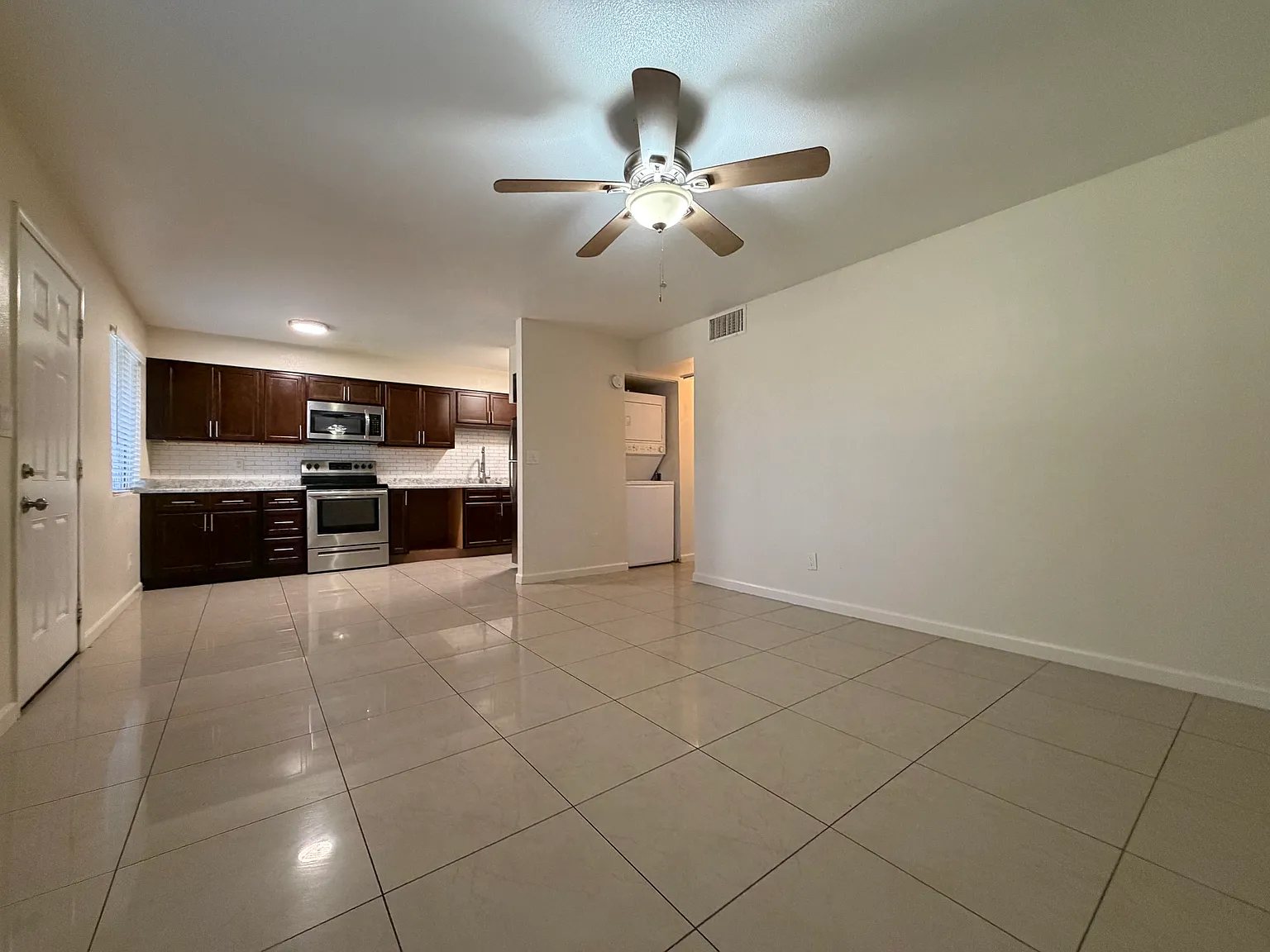 2 bed, $1,250 — Photo 4