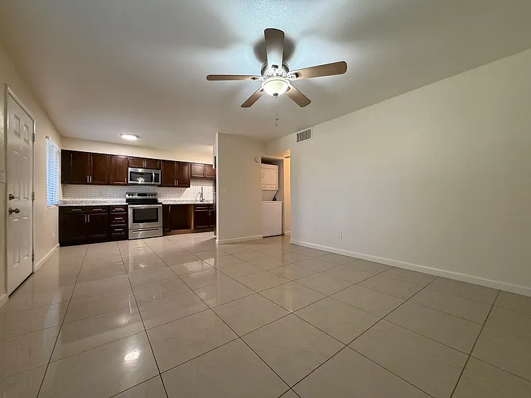 1809 E Broadway Rd #6 — Photo 4
