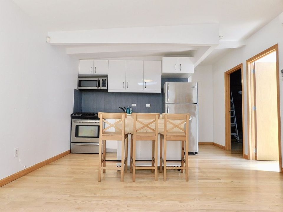 1st image of 229 E 9th St #2