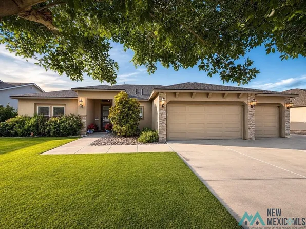 408 Plantation Ct, Carlsbad, NM 88220
