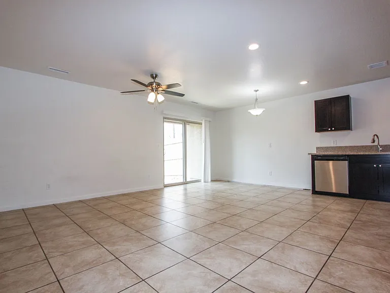 3850 E Teri Ct — Photo 4