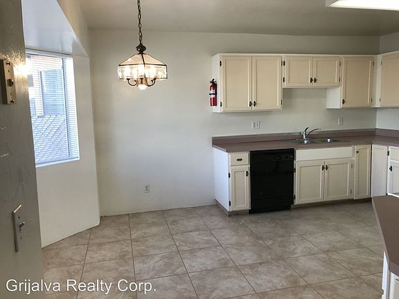 5th image of 3050 N Winstel Blvd #01