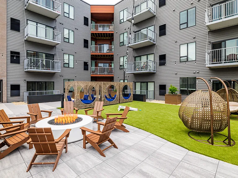 EagleRidge Plaza Residences — Photo 32