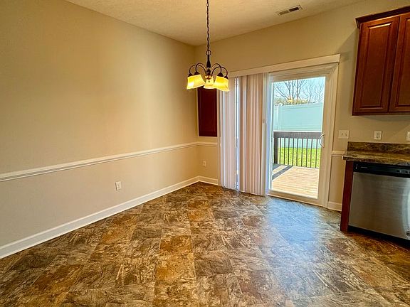 4th image of 175 Cedar Point Ln
