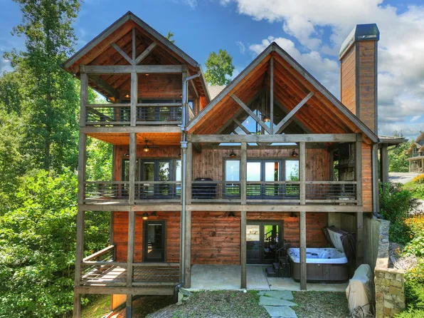 320 Amber Rdg, Blue Ridge, GA 30513