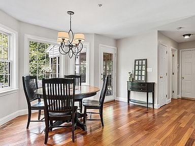 25 Brentwood Cir, North Andover, MA 01845 | Zillow