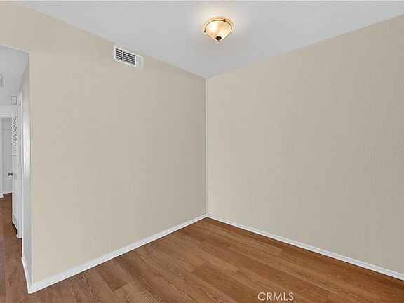 5th image of 1040 S San Marino Way