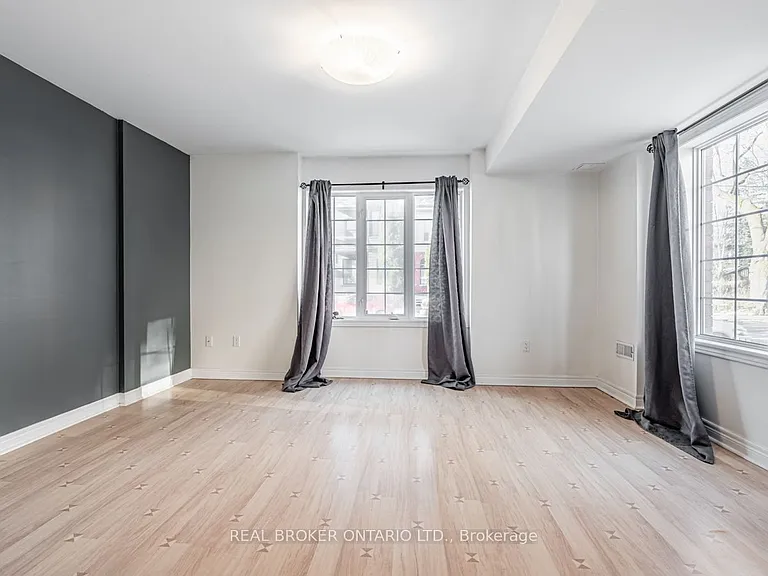 102 Natalie Pl — Photo 4