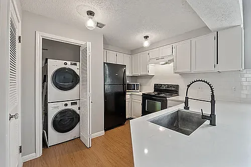 Floor plan 2 Bed 2 Bath