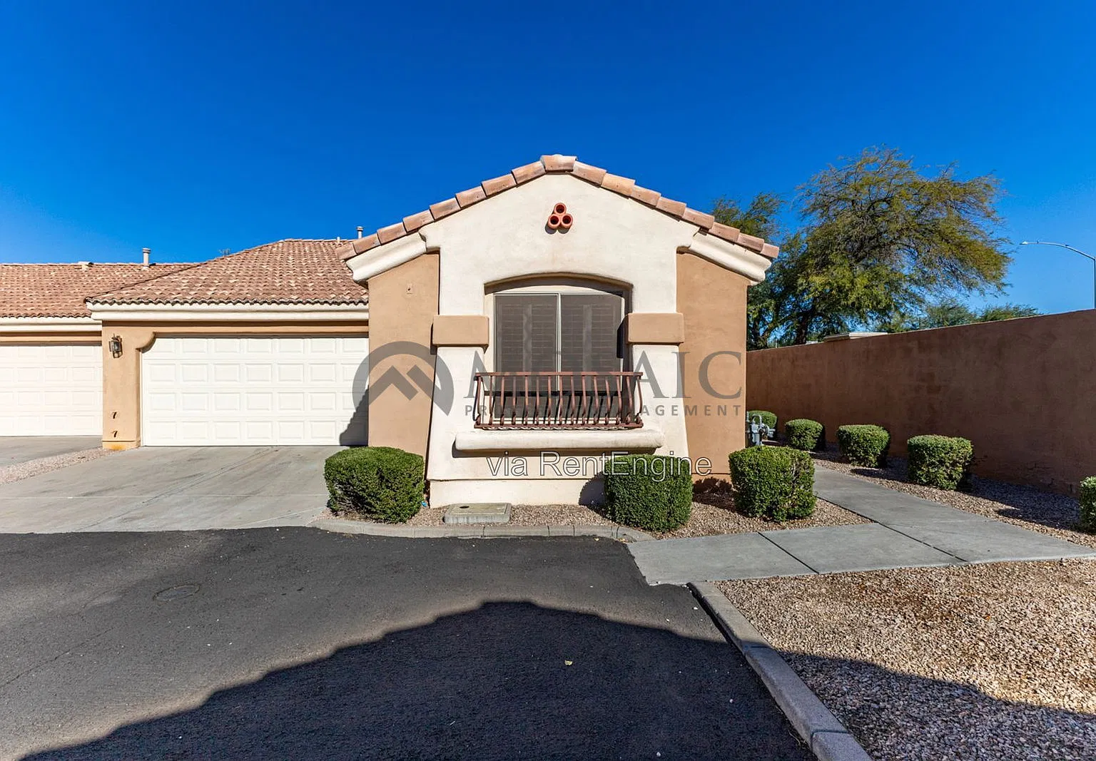 3 bed, 2.0 bath, 1319 sqft, $1,775 — Photo 2