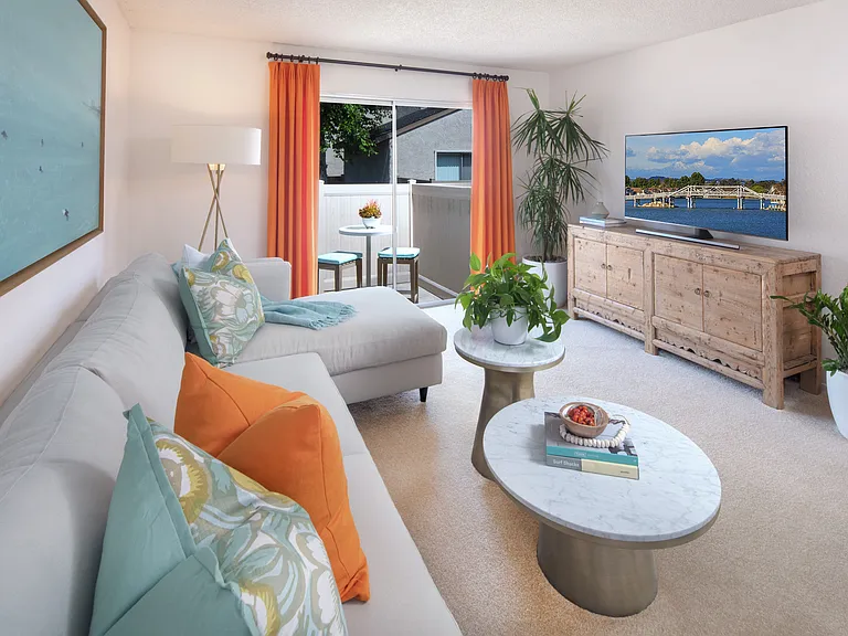 Woodbridge Villas Apartment Homes — Photo 1