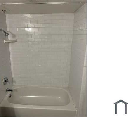 3rd image of 6646 E Lovers Ln APT 1608