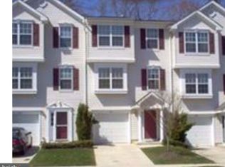 465 Dorchester Dr, Delran, NJ 08075