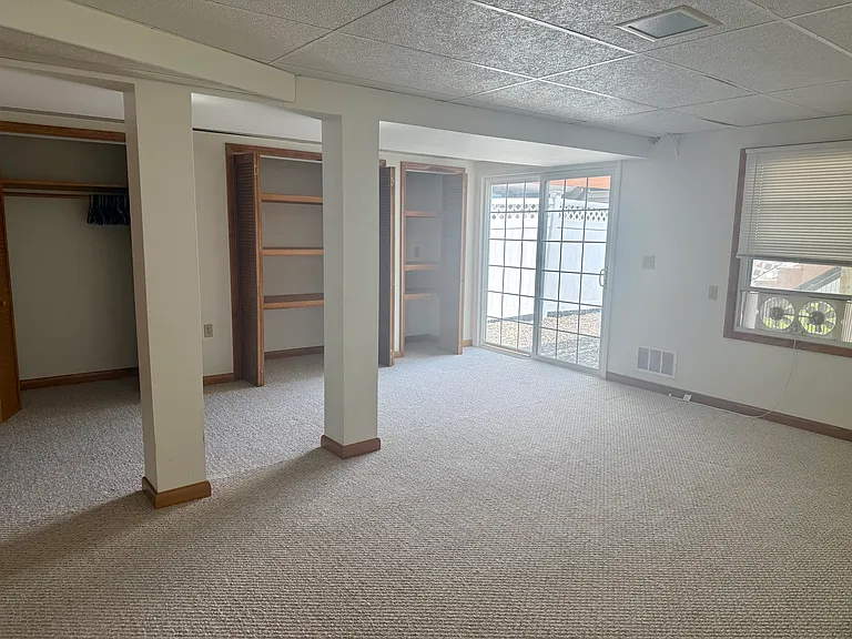 31 Plaza Ave — Photo 17