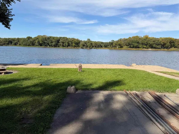 1246 River Dr, Byron, IL 61010