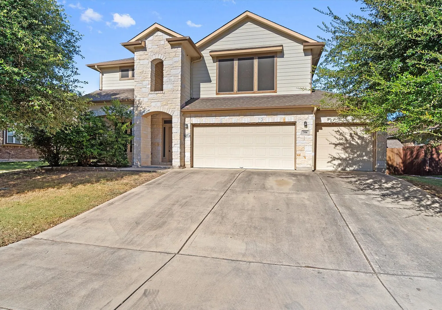 706 Harwood Dr, San Marcos, Texas 78666 — Photo 3