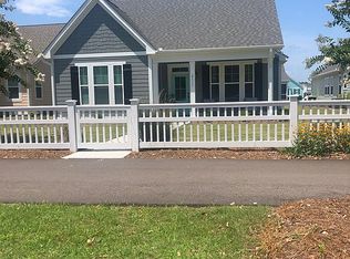 2111 Lennoxville Rd, Beaufort, NC 28516