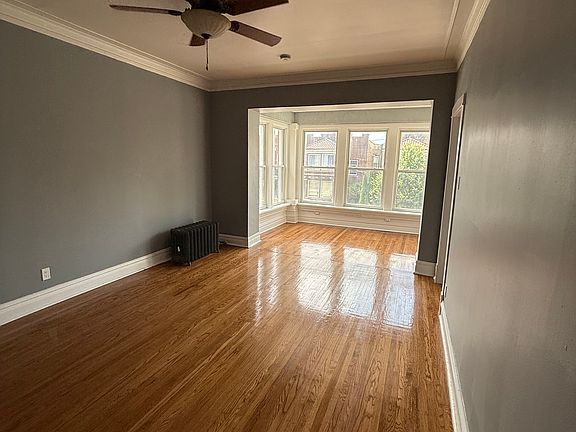 3rd image of 5442 W Quincy St #2