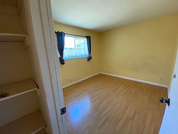 5th image of 1672 Nickel Ave