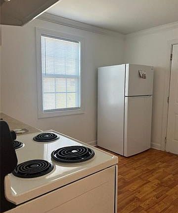 5th image of 5311 Warrington Dr #A