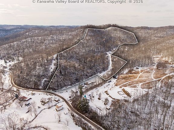 2nd image of 25 Veranda Ln